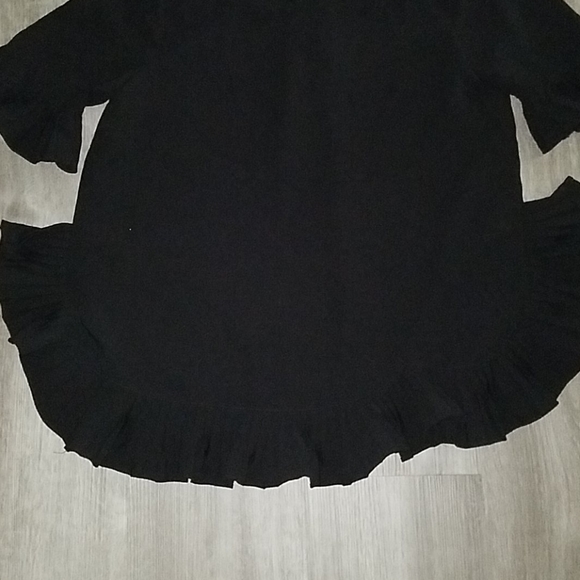 Carmen Marc Valvo NWOT Pleated Blouse - Picture 9 of 12